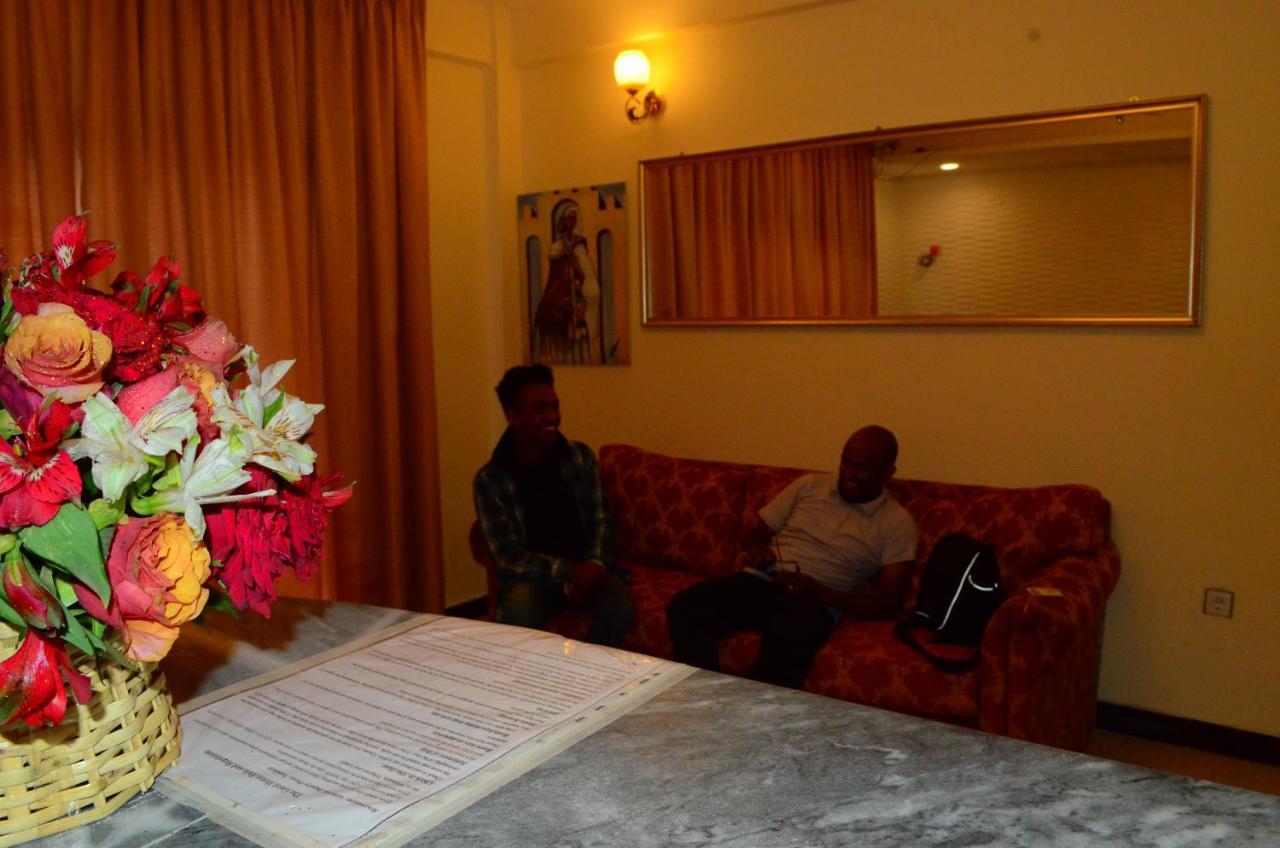 Abyssinia Guest House Addis-Abeba Extérieur photo